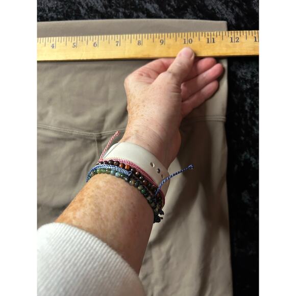 All In Motion Bike Shorts 5" Small Khaki Tan - Picture 4 of 5